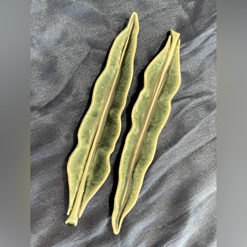 Vintage Wade of England Leaf Dishes